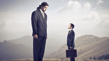 Người thợ may thông minh và những người khổng lồ